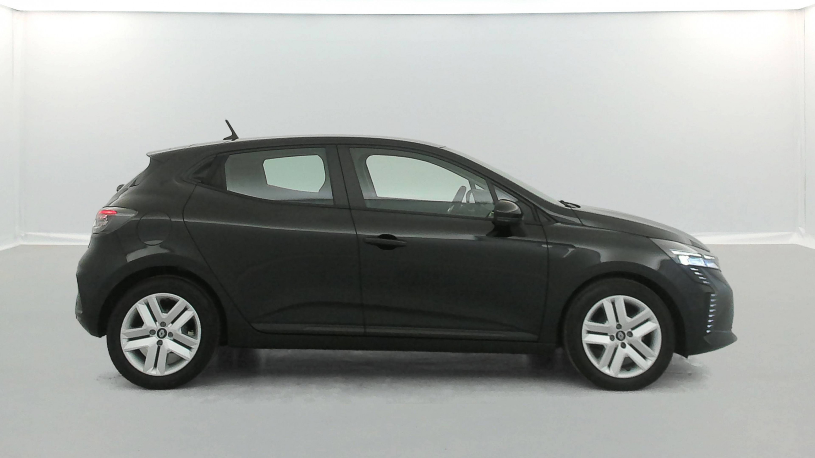 Vente en ligne Renault Clio 5 Clio TCe 90 au prix de 15 490 €