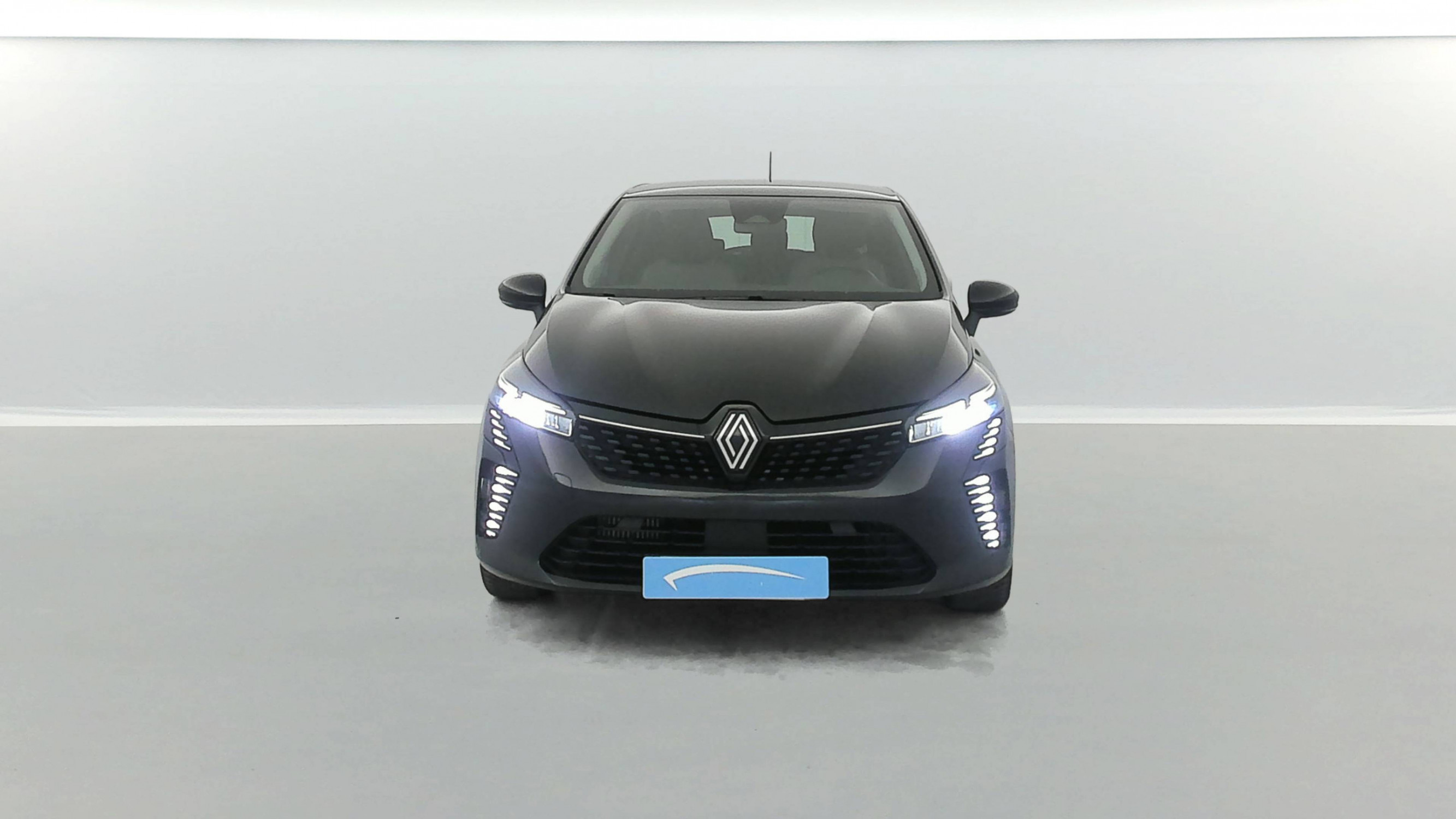 Vente en ligne Renault Clio 5 Clio TCe 90 au prix de 15 990 €