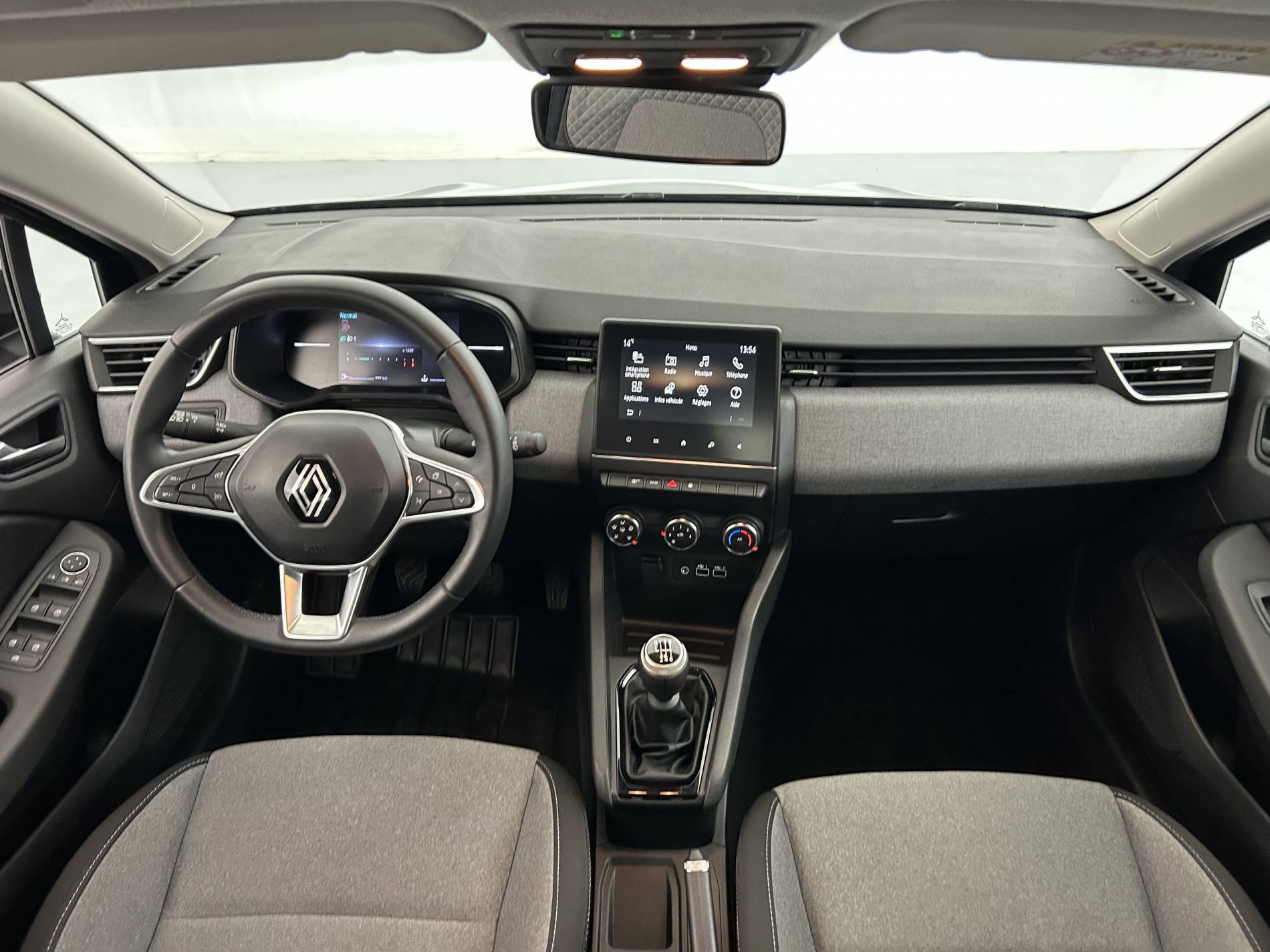 Vente en ligne Renault Clio 5 Clio TCe 90 au prix de 15 990 €