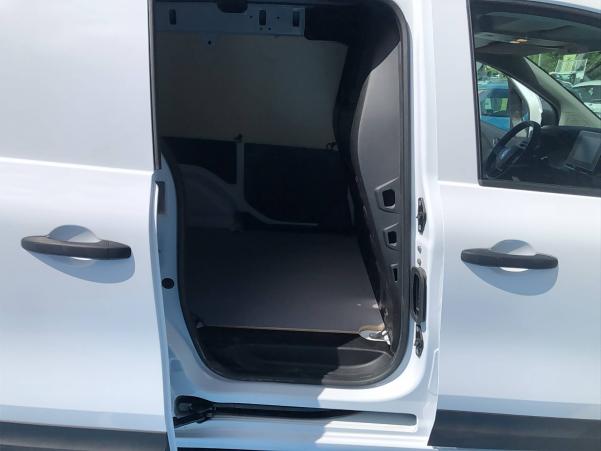 Vente en ligne Renault Kangoo Van  BLUE DCI 95 au prix de 19 390 €