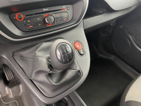 Vente en ligne Renault Kangoo Express  1.5 DCI 75 E6 au prix de 12 990 €