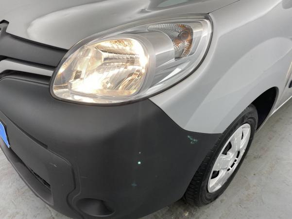 Vente en ligne Renault Kangoo Express  1.5 DCI 75 E6 au prix de 12 990 €