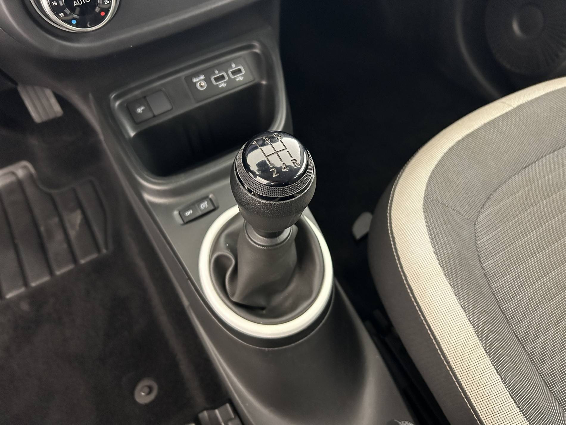 Vente en ligne Renault Twingo 3  SCe 65 au prix de 11 990 €