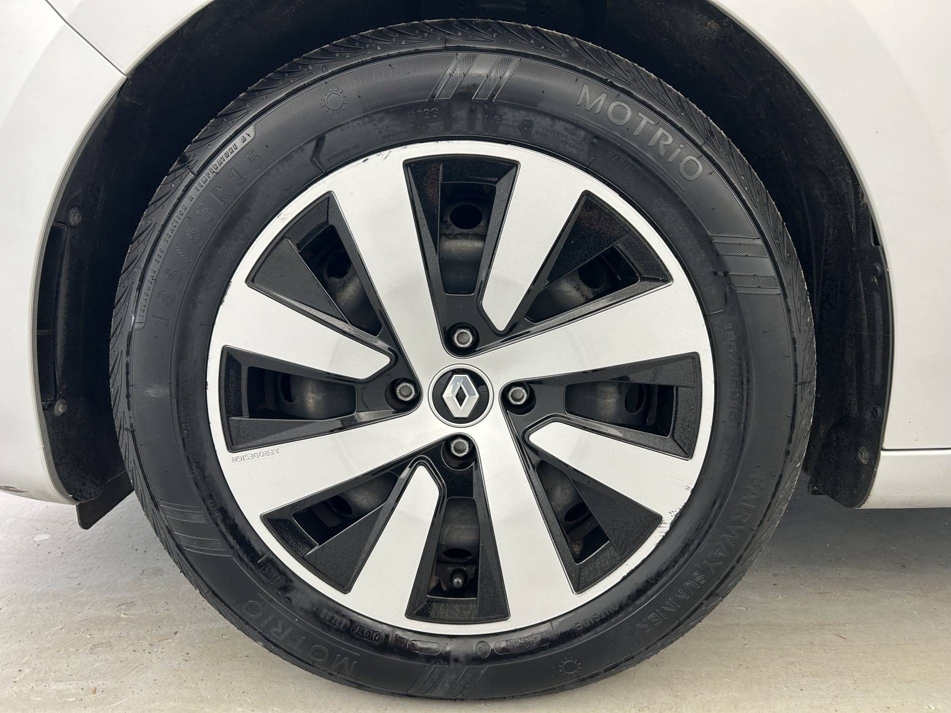 Vente en ligne Renault Clio 5 Clio TCe 90 au prix de 14 490 €