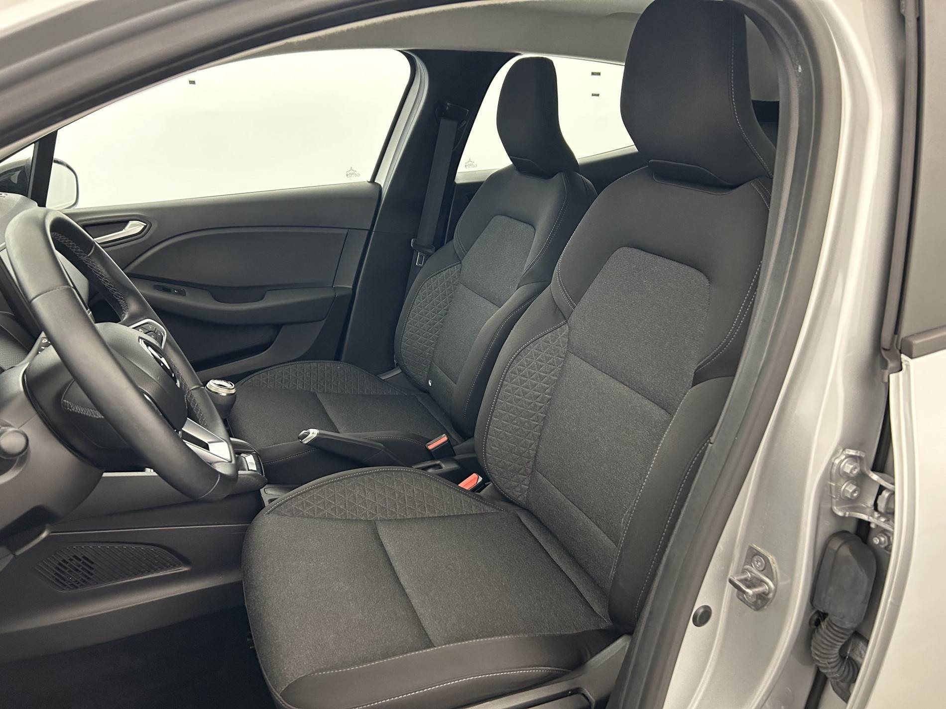 Vente en ligne Renault Clio 5 Clio TCe 90 au prix de 14 490 €