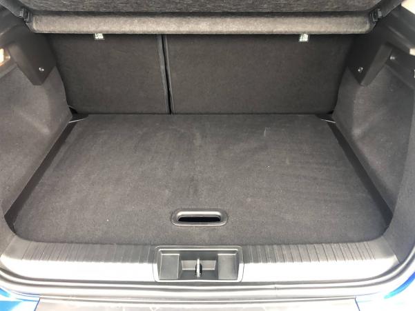 Vente en ligne Renault Captur  TCe 140 - 21 au prix de 18 490 €