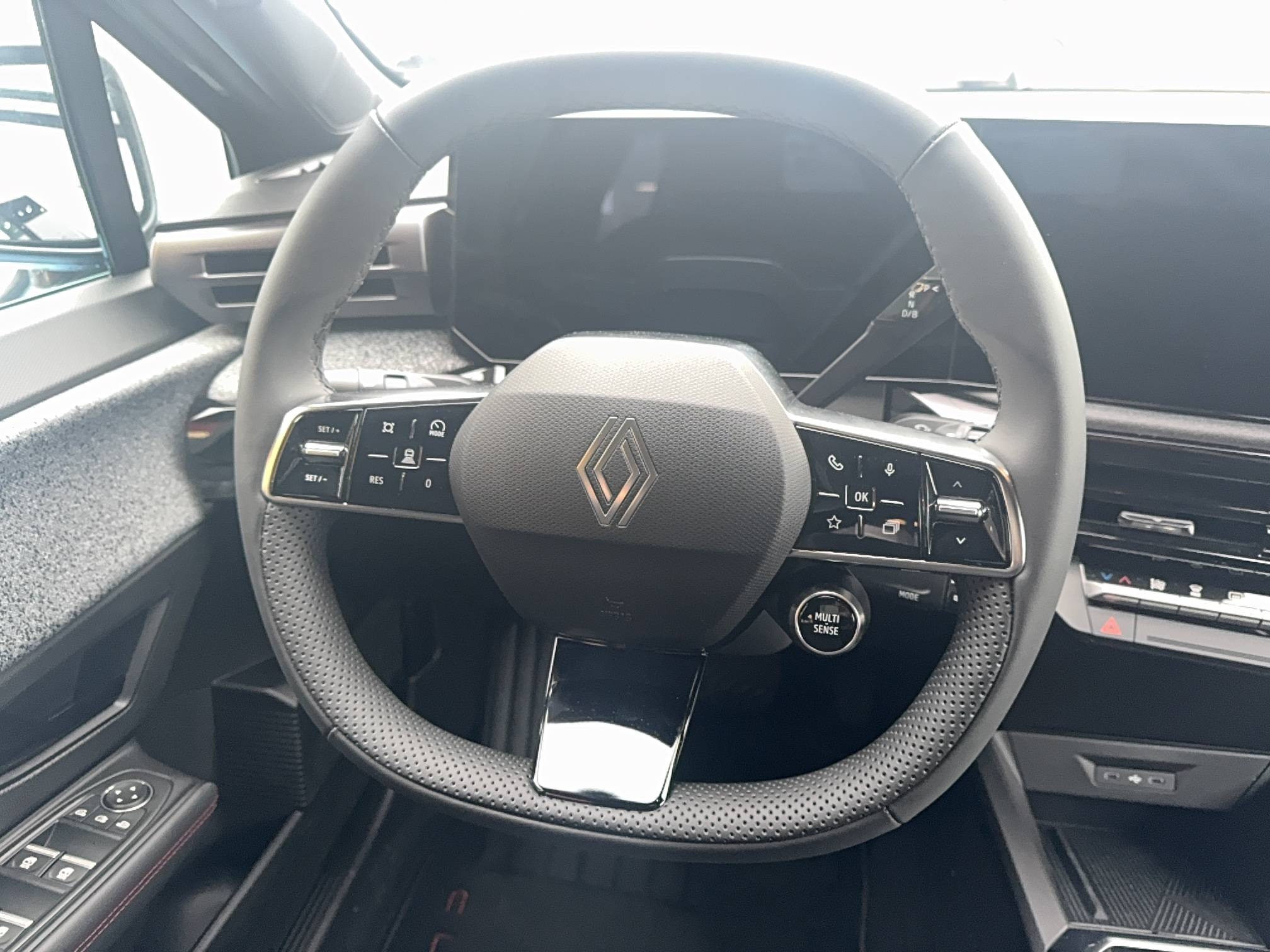 Vente en ligne Renault Clio 6 Clio E-Tech full hybrid 160 ch au prix de 28 200 €