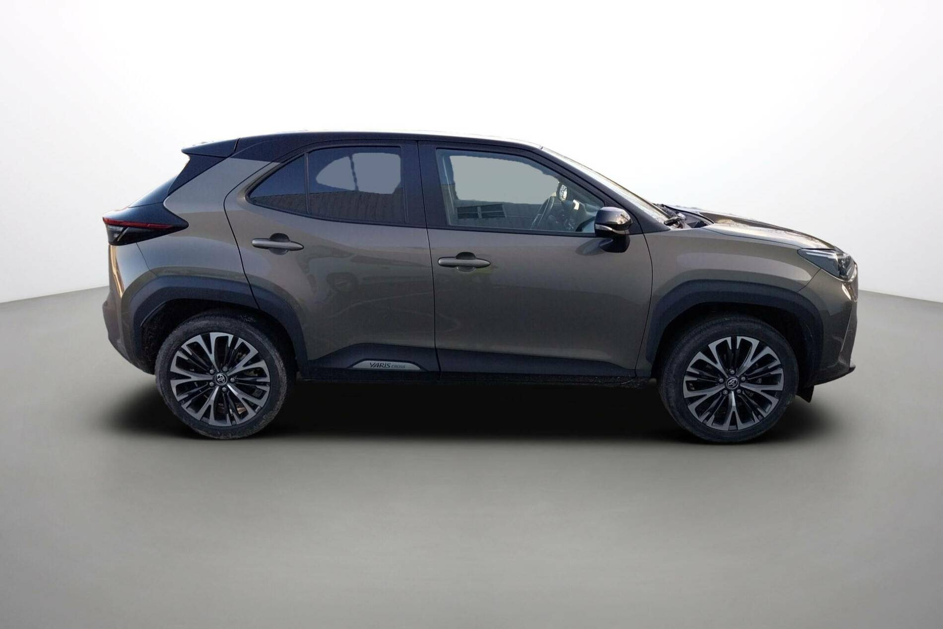 Vente en ligne Toyota Yaris Cross  116h 2WD au prix de 21 870 €