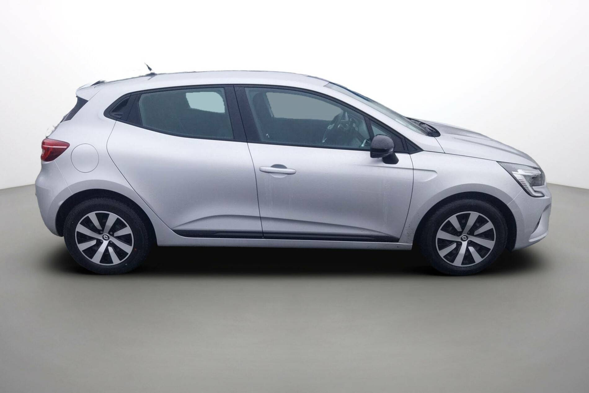 Vente en ligne Renault Clio 5 Clio TCe 90 au prix de 14 390 €