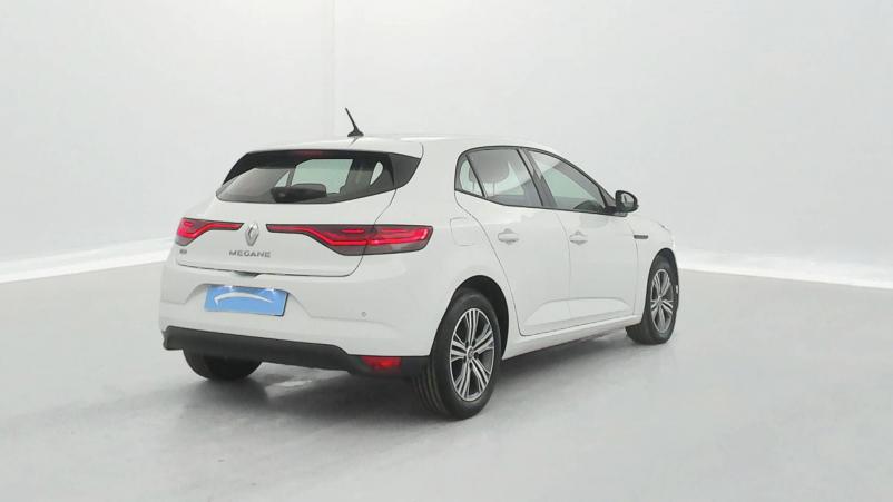 Vente en ligne Renault Megane 4  Blue dCi 115 au prix de 17 990 €