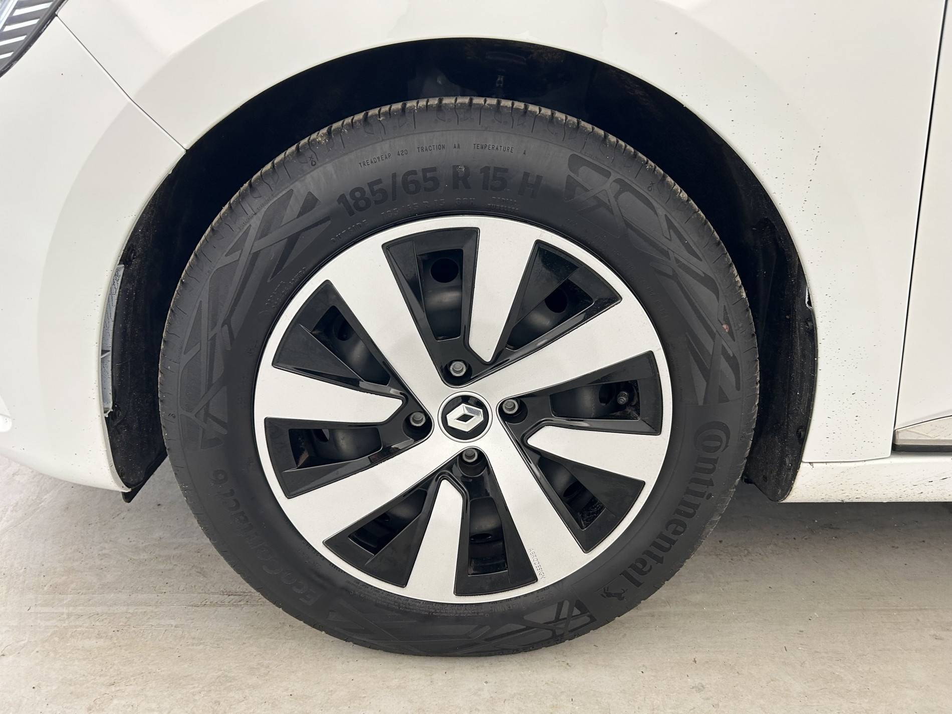 Vente en ligne Renault Clio 5 Clio SCe 65 au prix de 14 370 €