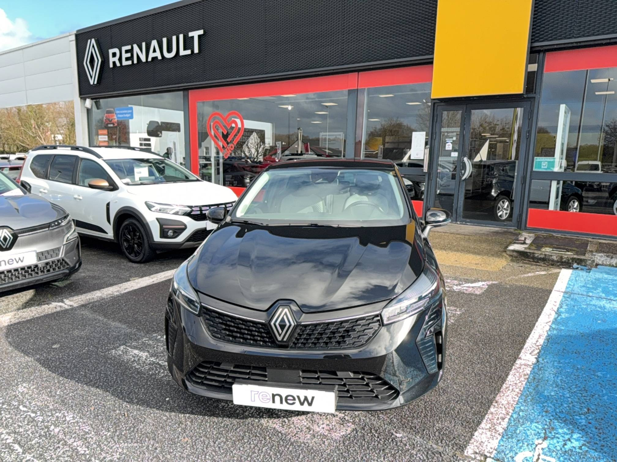 Vente en ligne Renault Clio 5 Clio TCe 90 au prix de 16 490 €