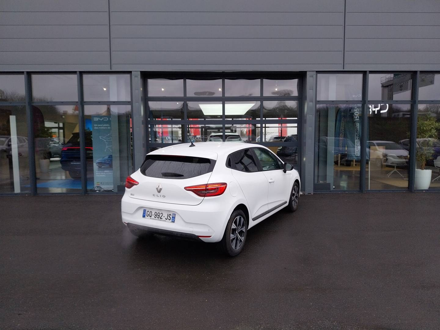 Vente en ligne Renault Clio 5 Clio TCe 90 au prix de 14 950 €