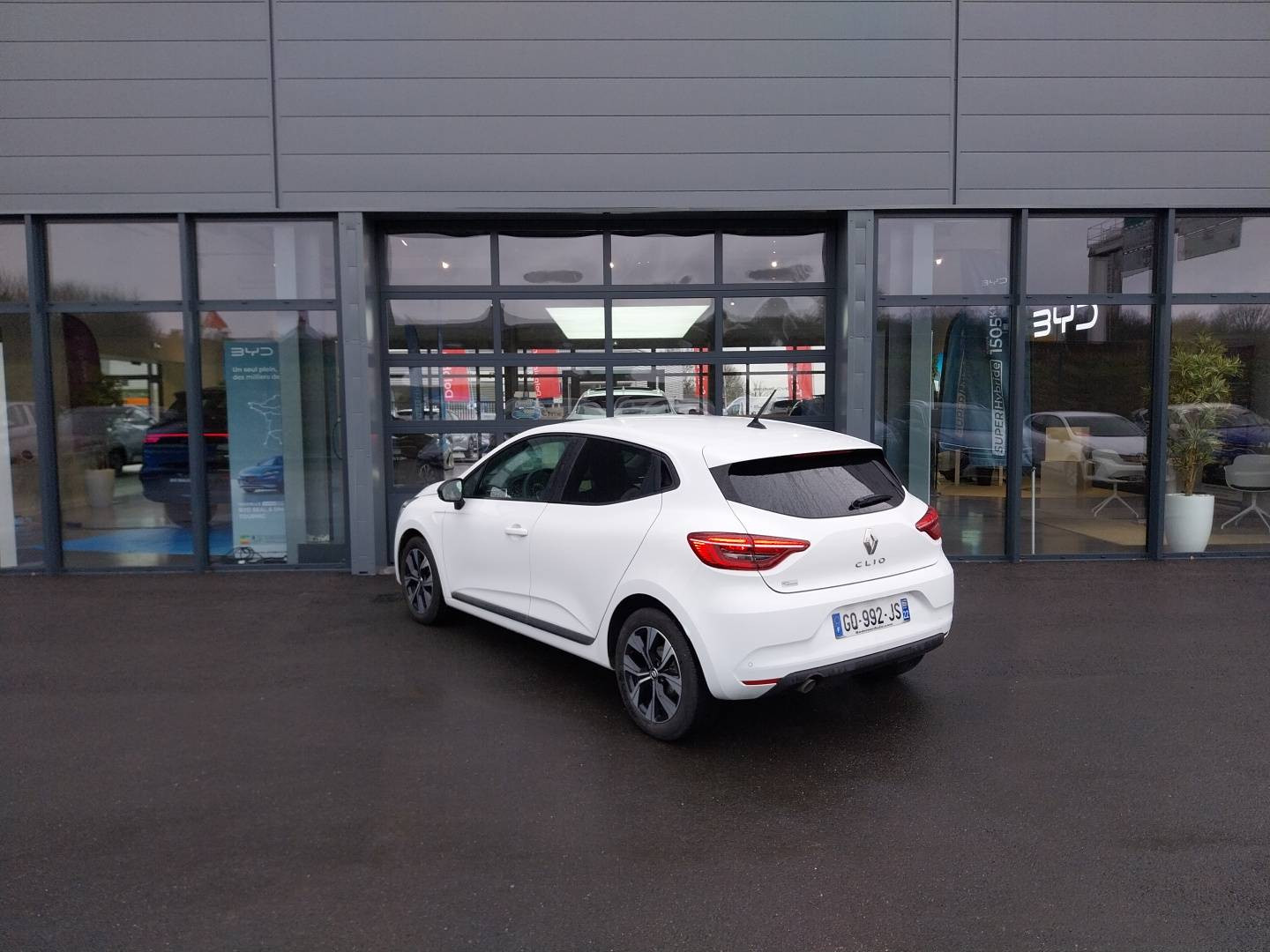 Vente en ligne Renault Clio 5 Clio TCe 90 au prix de 14 950 €