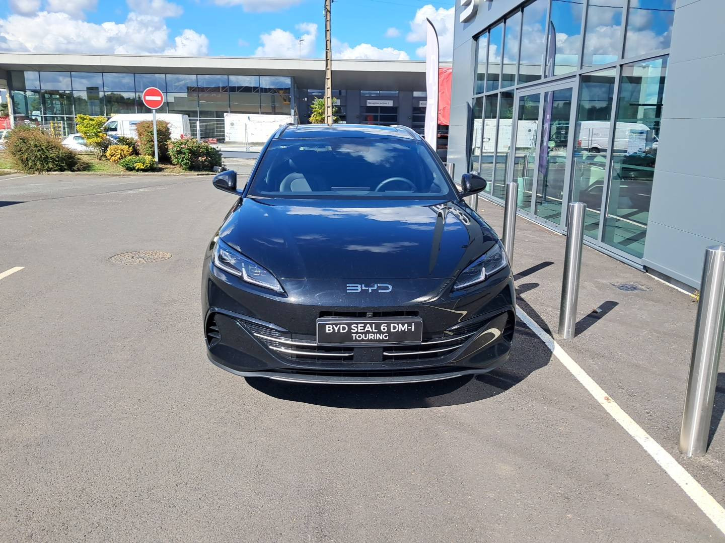 Vente en ligne Byd Seal 6 DM-i Touring  1.5l DM-i 156 kW PHEV au prix de 38 890 €