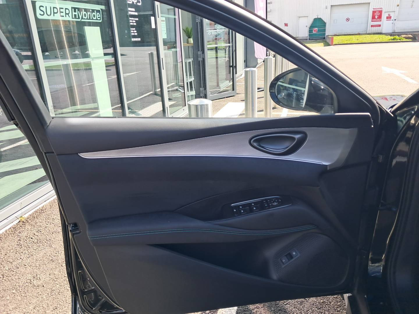 Vente en ligne Byd Seal 6 DM-i Touring  1.5l DM-i 156 kW PHEV au prix de 38 890 €