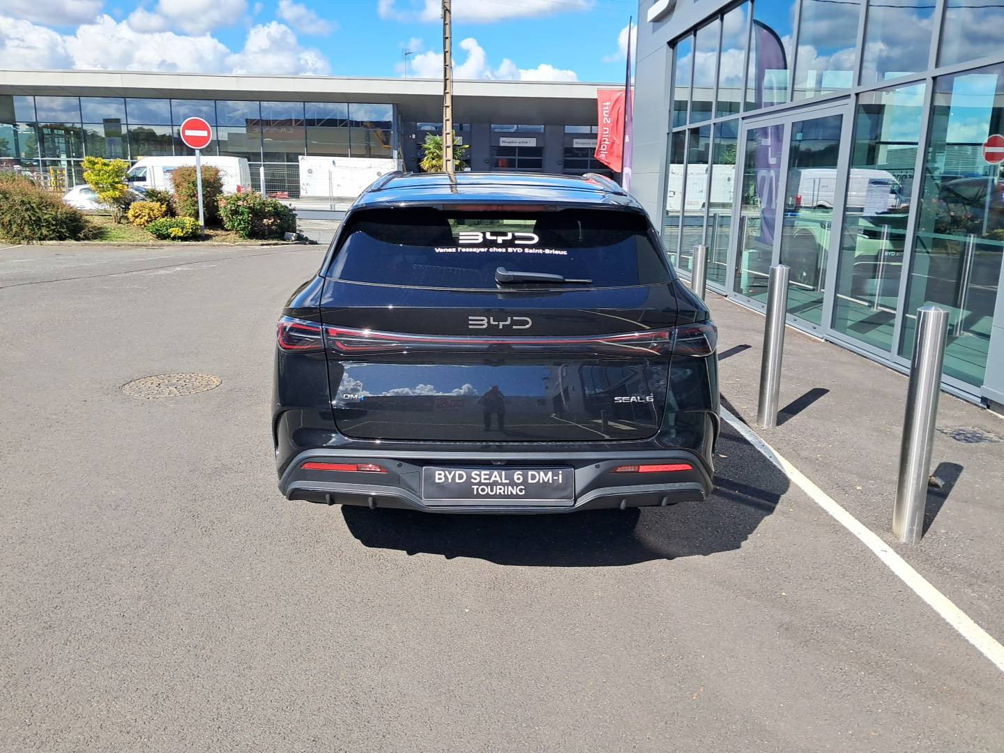 Vente en ligne Byd Seal 6 DM-i Touring  1.5l DM-i 156 kW PHEV au prix de 38 890 €