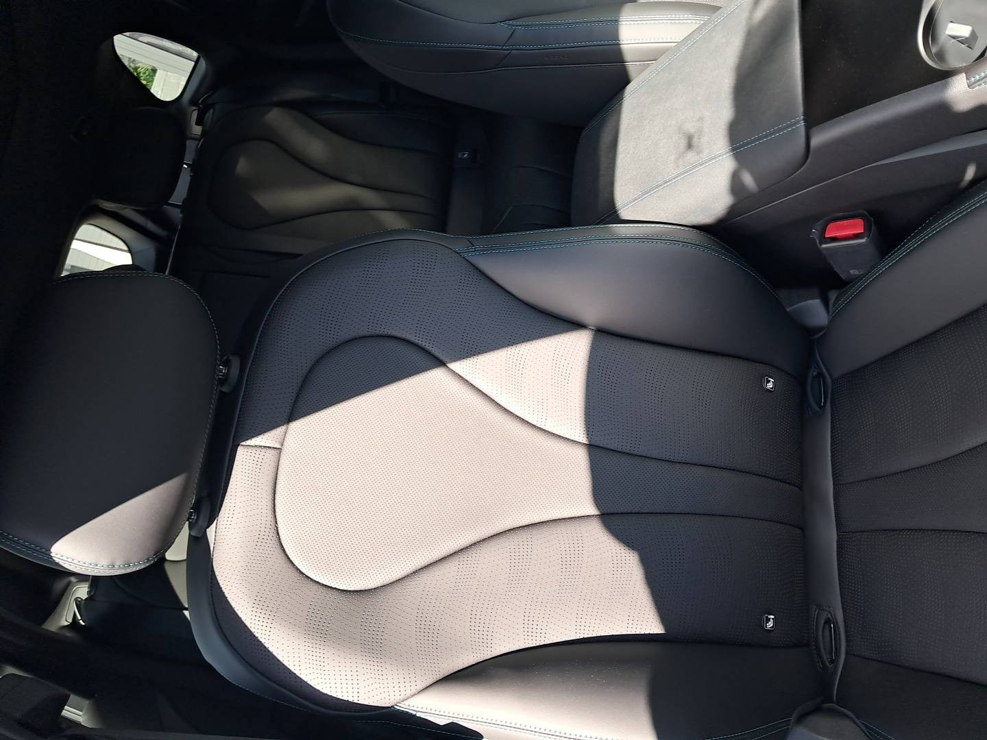 Vente en ligne Byd Seal 6 DM-i Touring  1.5l DM-i 156 kW PHEV au prix de 38 890 €