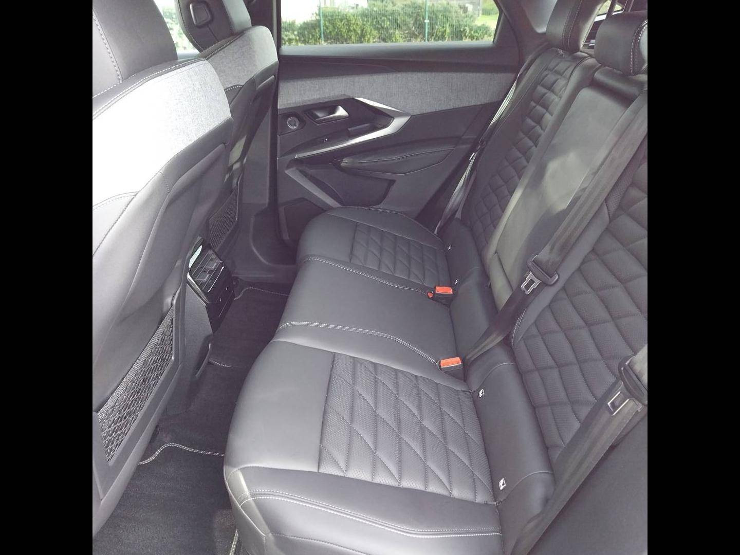 Vente en ligne Peugeot 3008  Hybrid 136 e-DCS6 au prix de 30 990 €