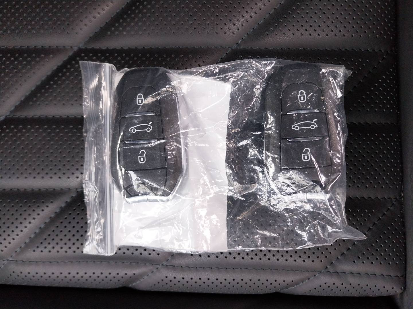 Vente en ligne Peugeot 3008  Hybrid 136 e-DCS6 au prix de 30 990 €