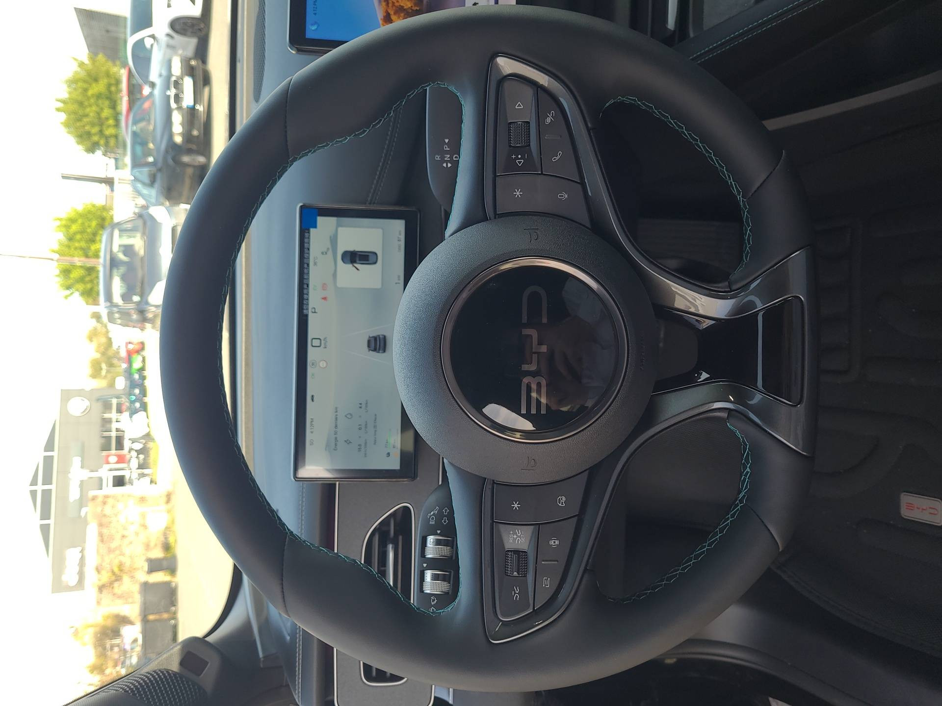 Vente en ligne Byd Seal 6 DM-i Touring  1.5l DM-i 156 kW PHEV au prix de 39 990 €