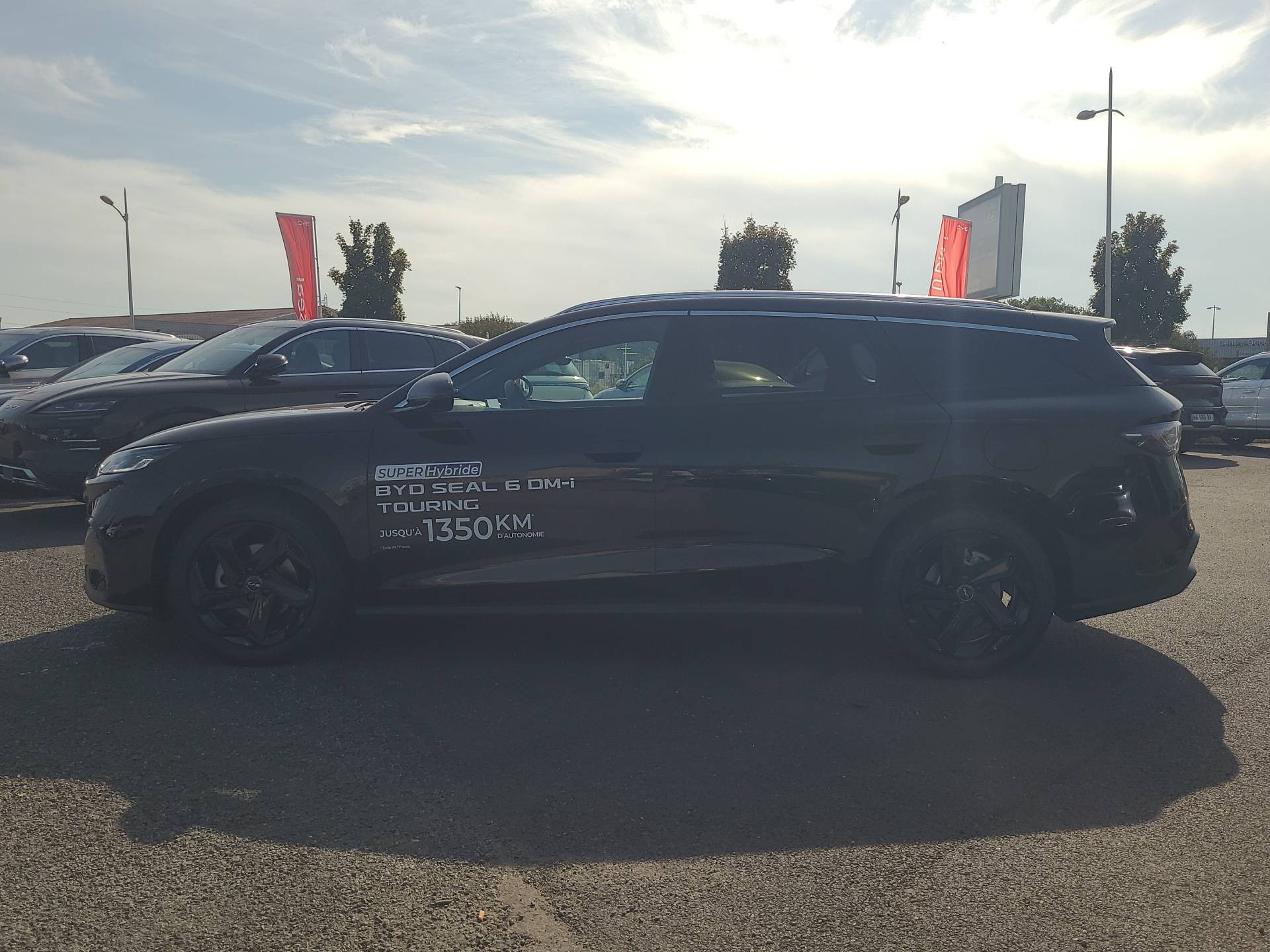 Vente en ligne Byd Seal 6 DM-i Touring  1.5l DM-i 156 kW PHEV au prix de 39 990 €