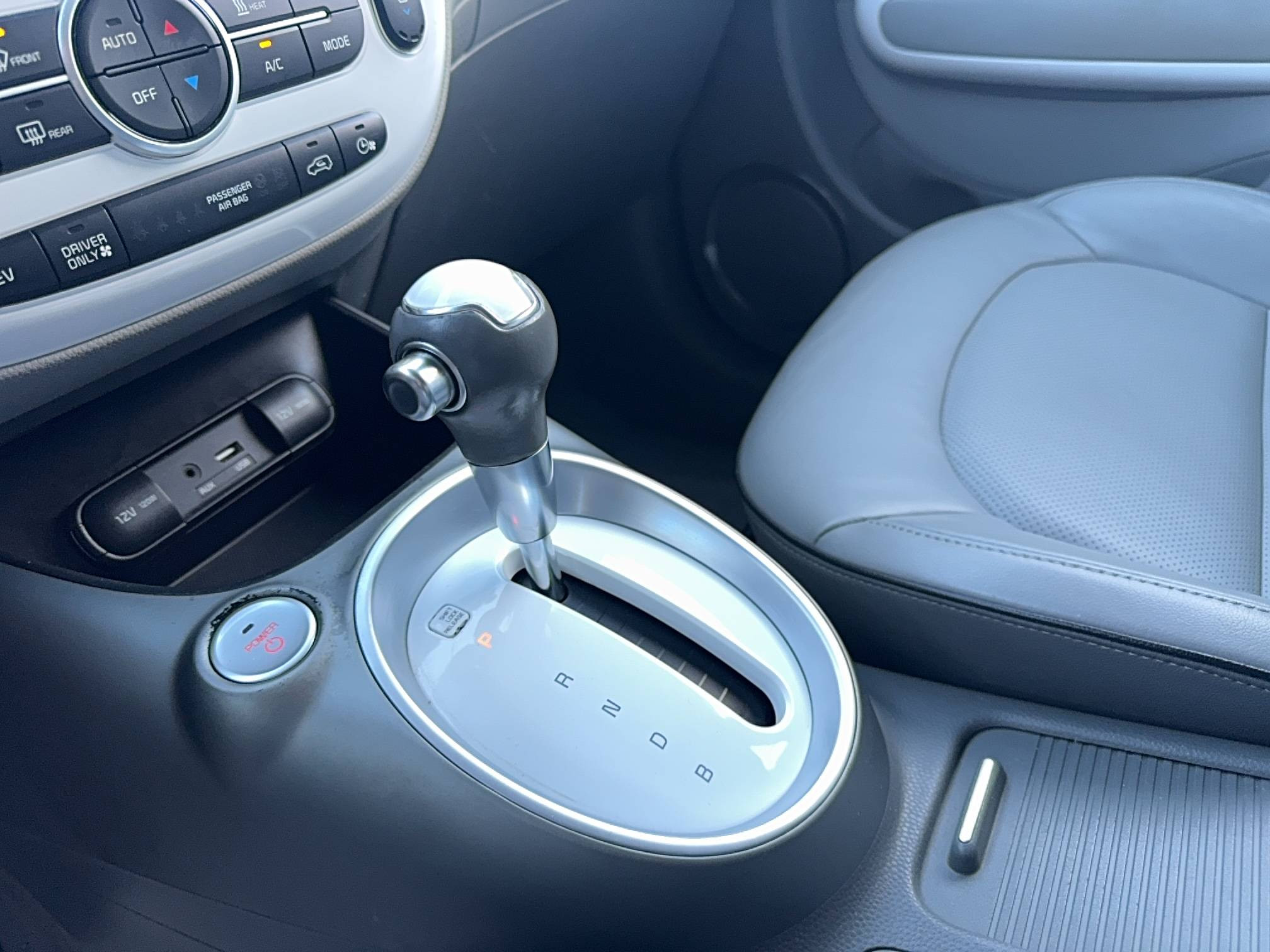 Vente en ligne Kia e-Soul Soul EV Electrique 110 ch au prix de 6 990 €