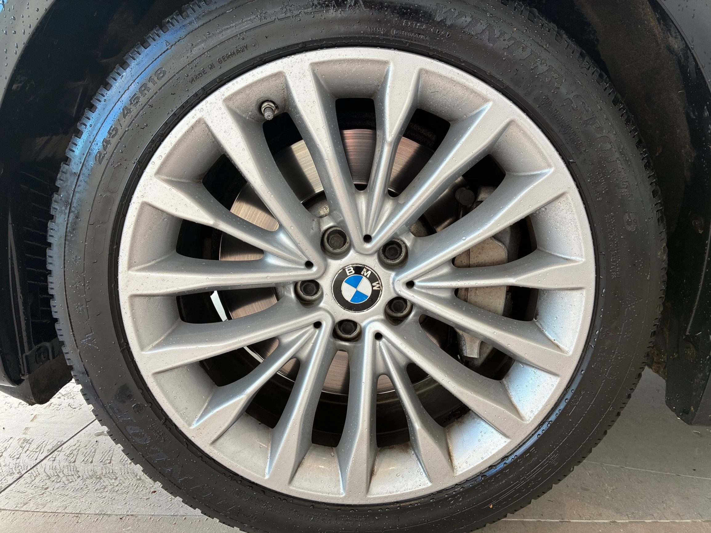 Vente en ligne Bmw Série 5 Touring 530d xDrive 265 ch BVA8 au prix de 29 990 €