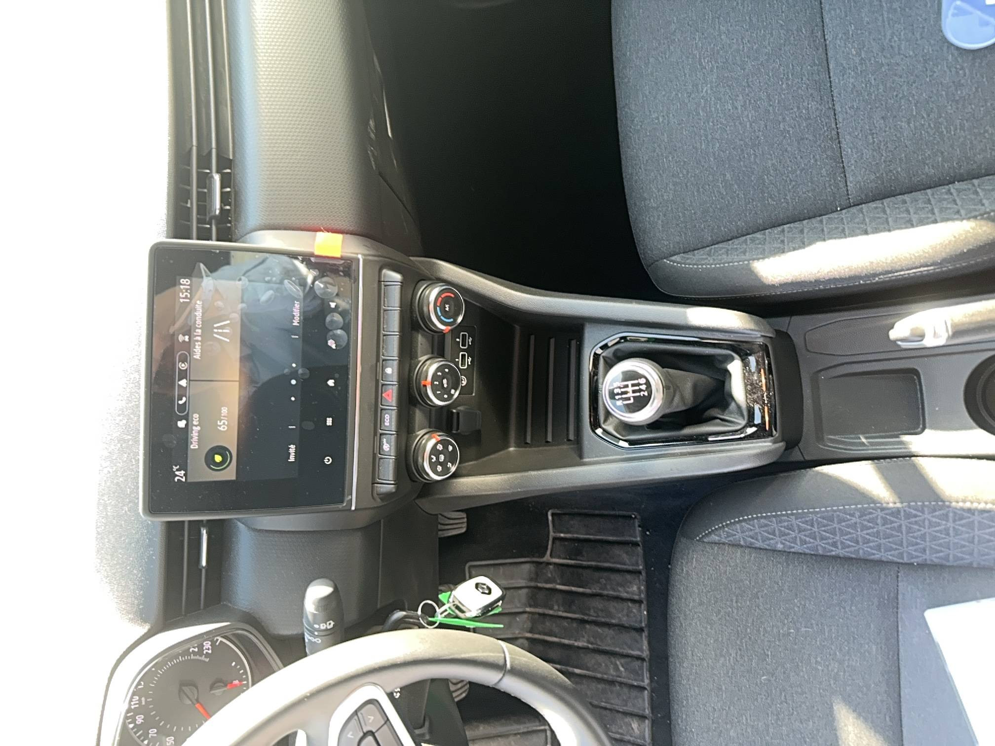 Vente en ligne Renault Clio 5 Clio TCe 90 au prix de 15 990 €