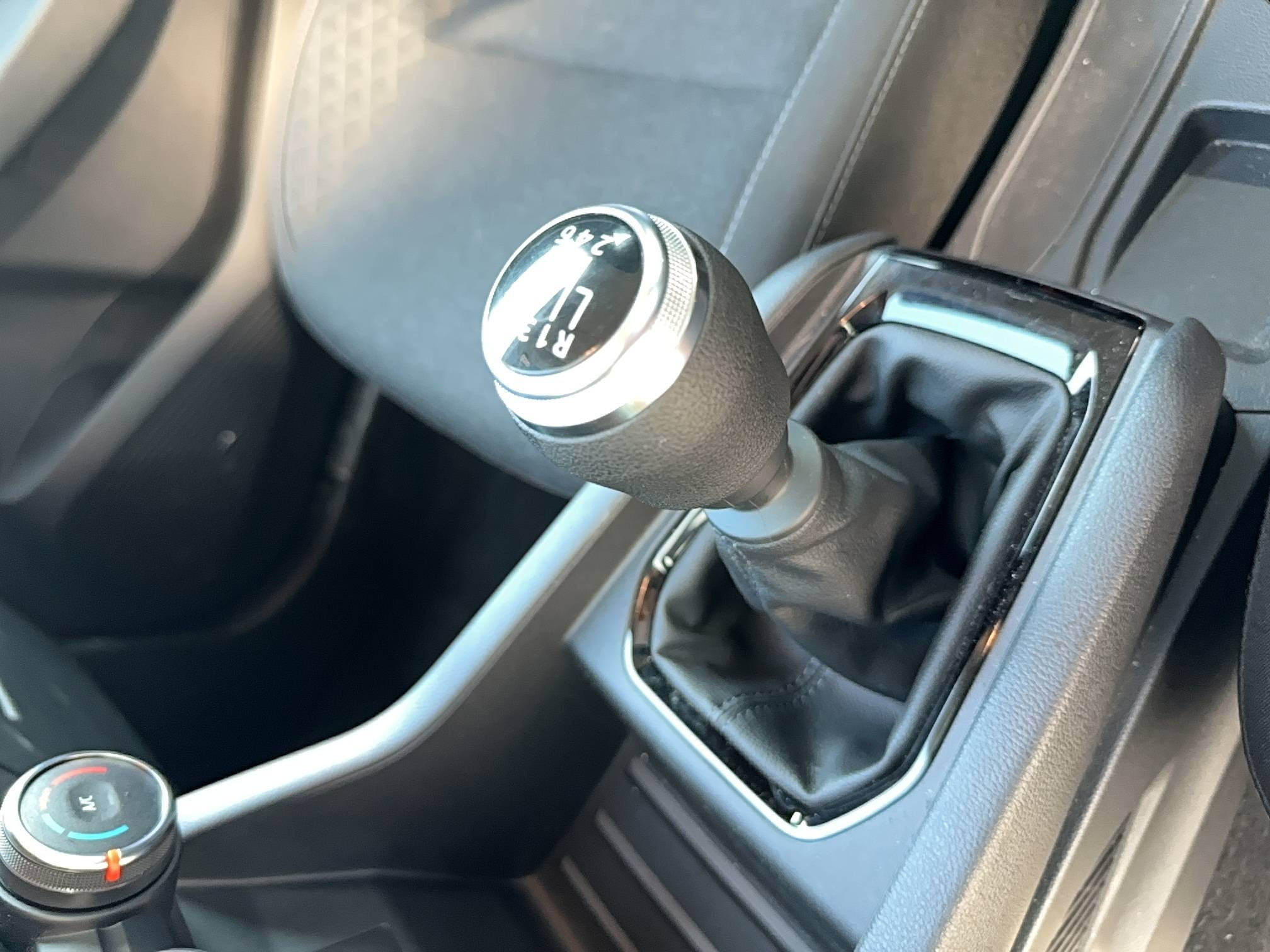 Vente en ligne Renault Clio 5 Clio TCe 90 au prix de 15 990 €