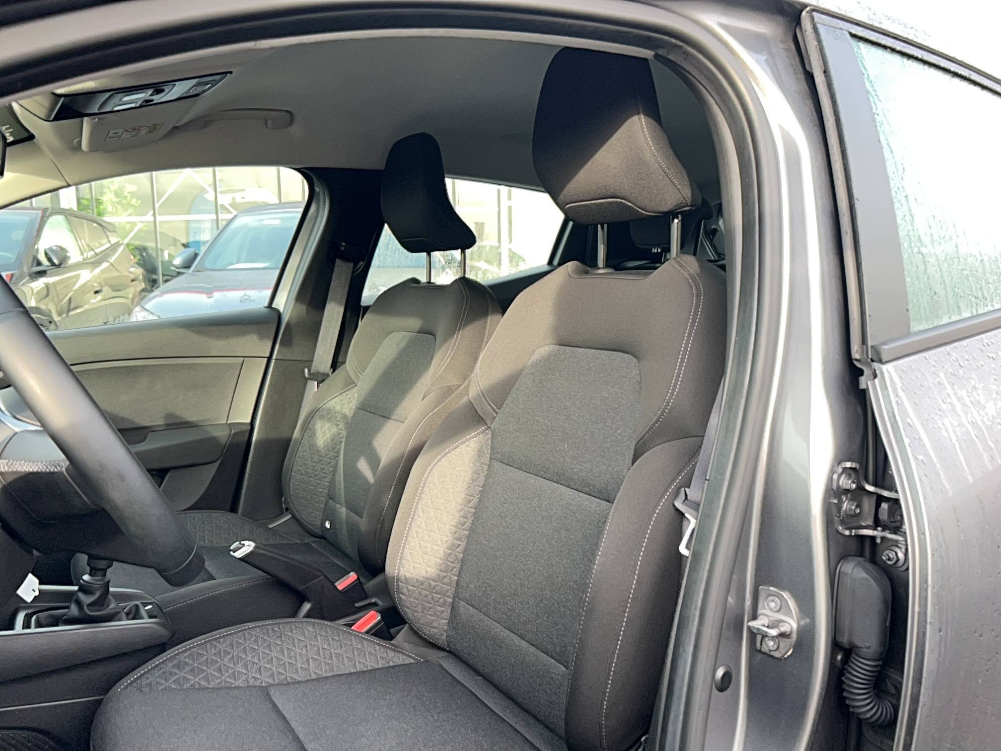 Vente en ligne Renault Clio 5 Clio TCe 90 au prix de 14 390 €