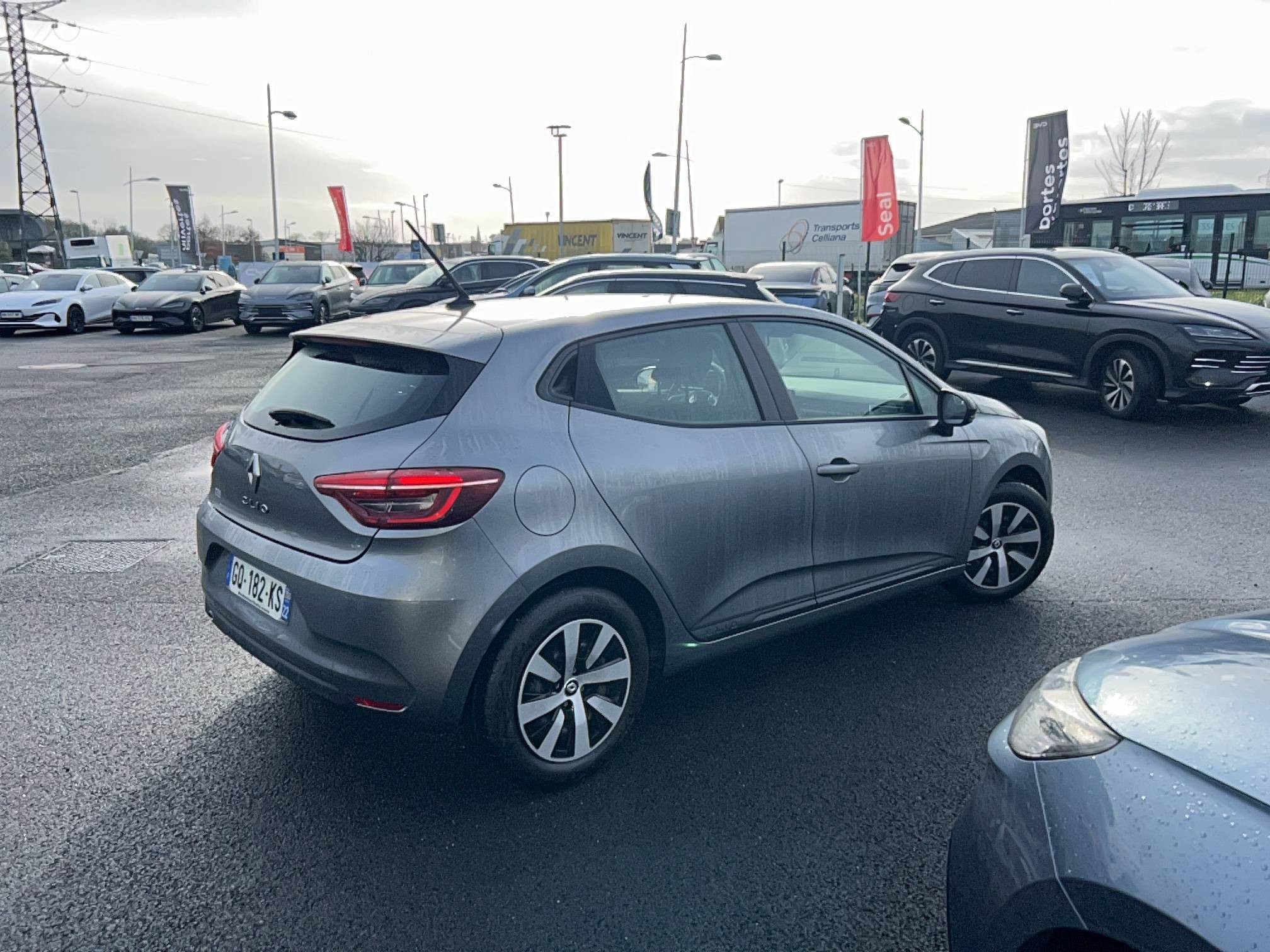 Vente en ligne Renault Clio 5 Clio TCe 90 au prix de 14 390 €