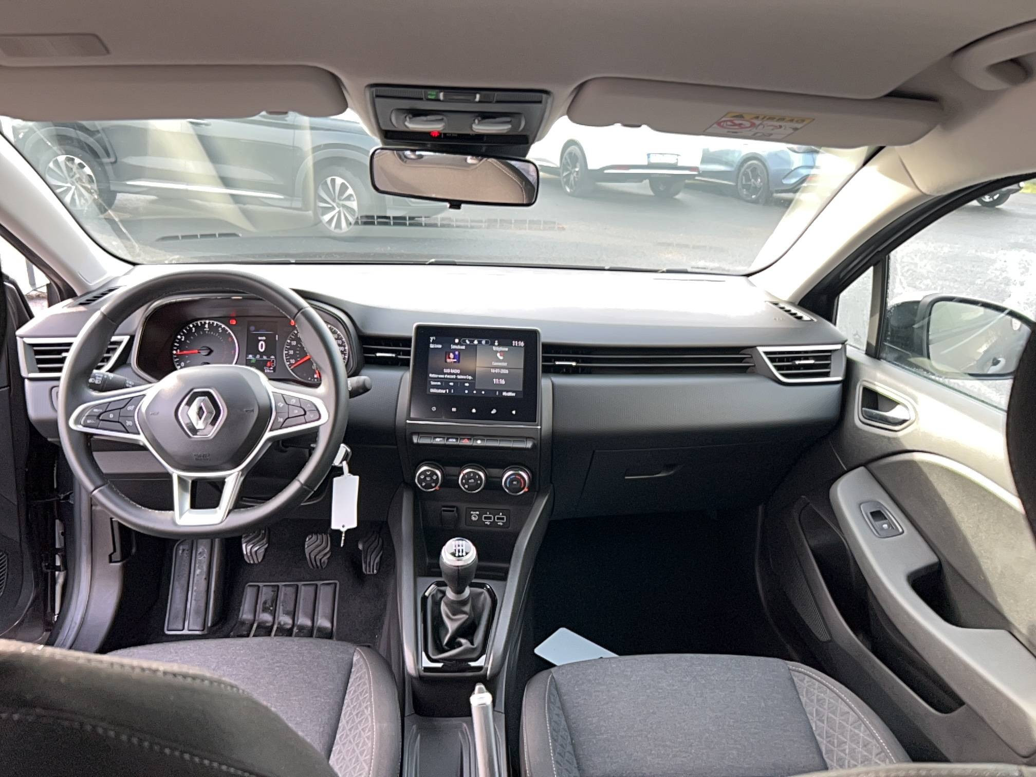 Vente en ligne Renault Clio 5 Clio TCe 90 au prix de 14 390 €