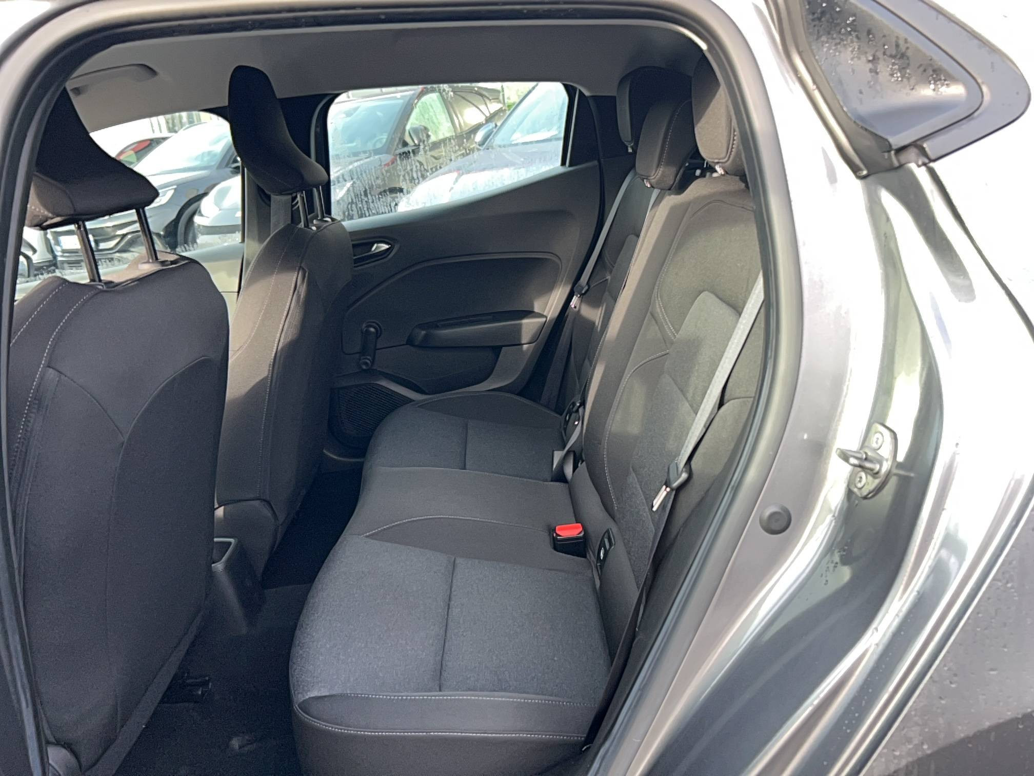 Vente en ligne Renault Clio 5 Clio TCe 90 au prix de 14 390 €