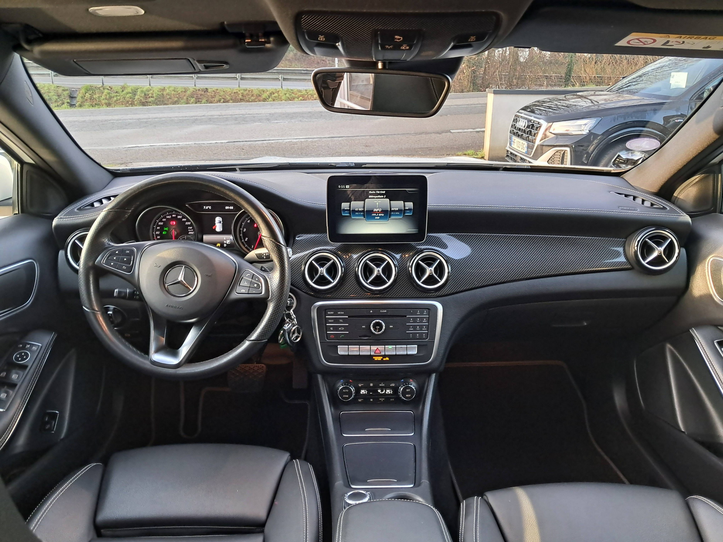 Vente en ligne Mercedes CLA Shooting Brake  180 7G-DCT au prix de 19 490 €