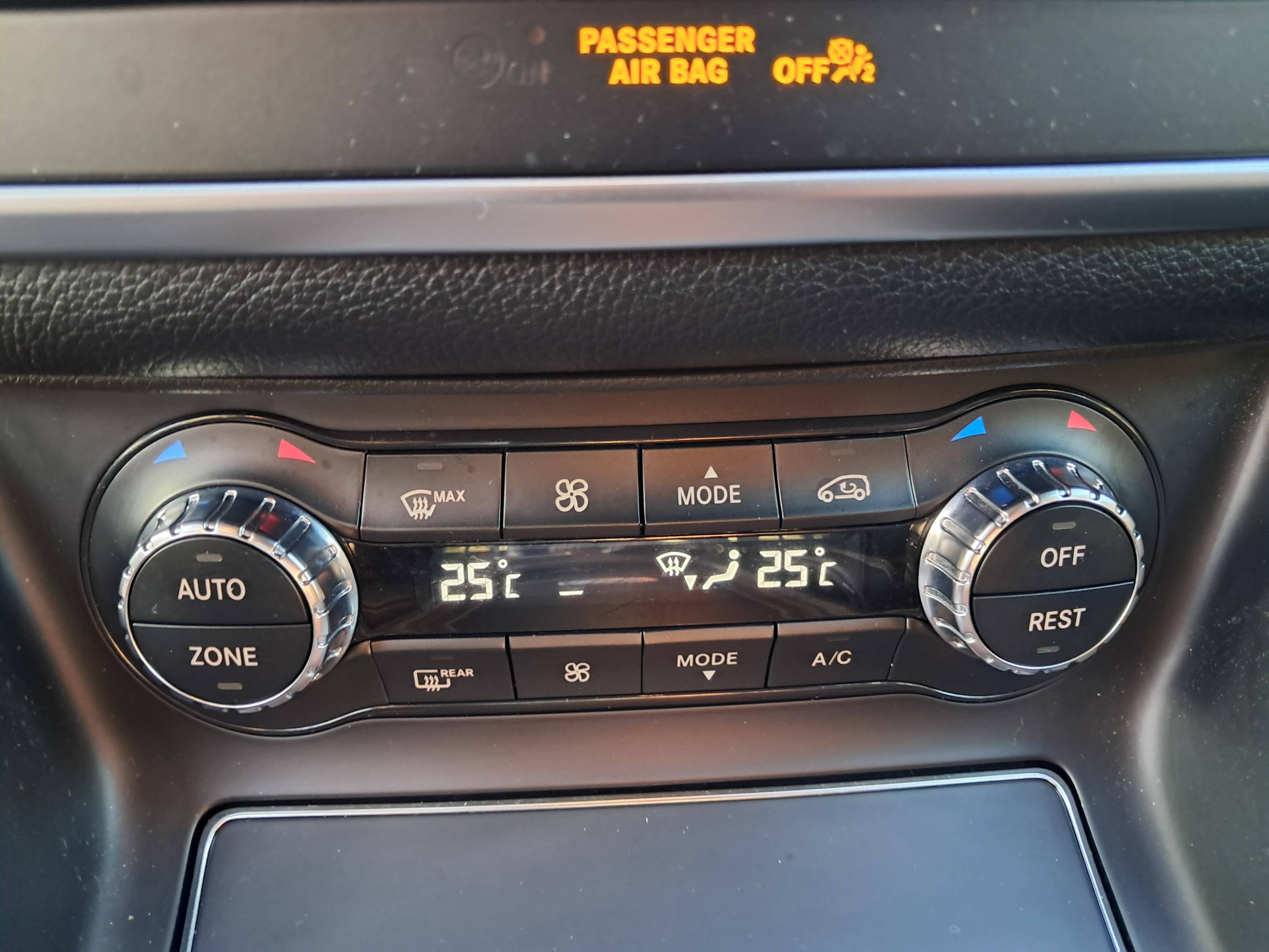 Vente en ligne Mercedes CLA Shooting Brake  180 7G-DCT au prix de 19 490 €