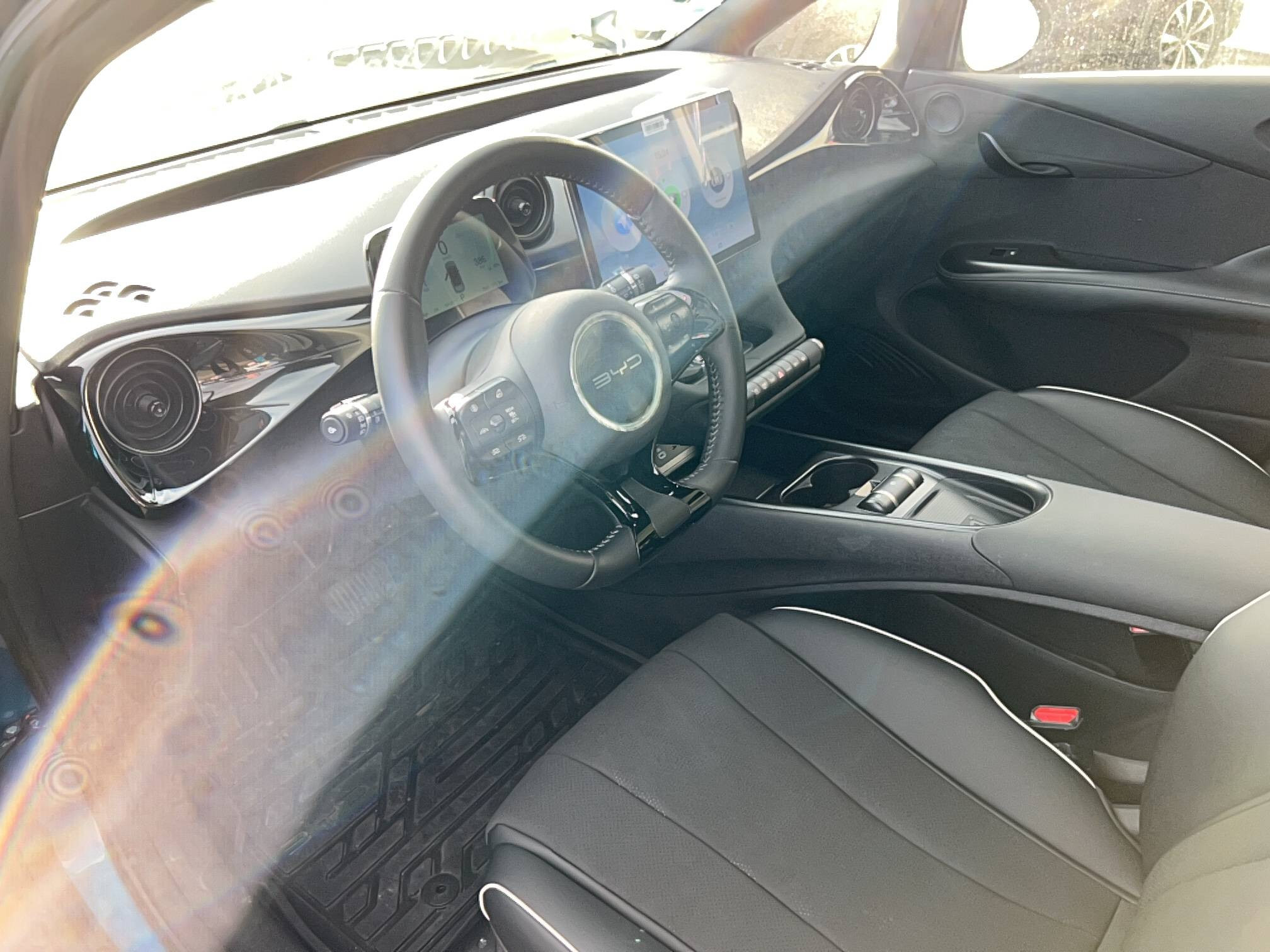 Vente en ligne Byd Dolphin  60,4 kWh 204 ch au prix de 27 990 €