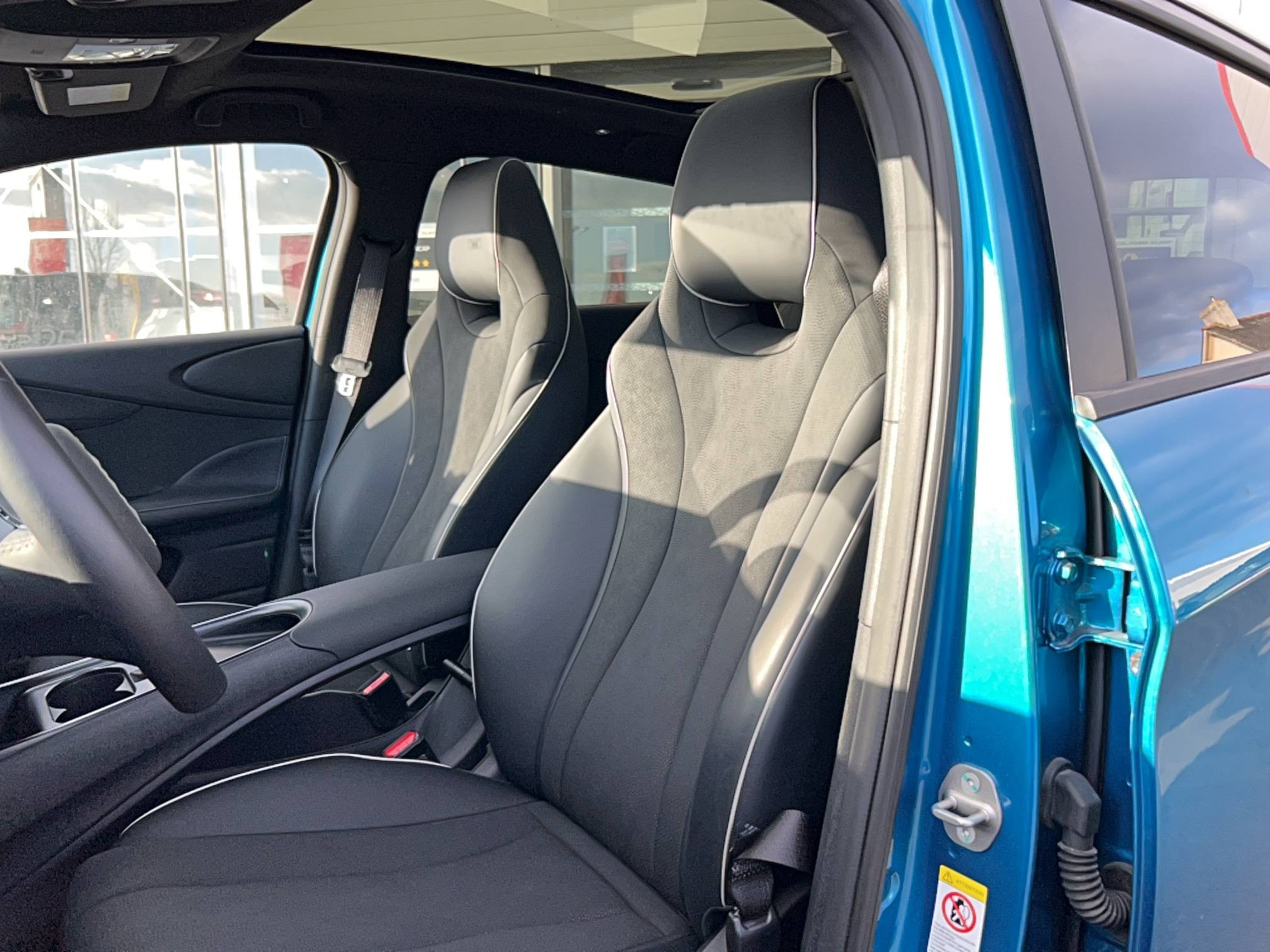 Vente en ligne Byd Dolphin  60,4 kWh 204 ch au prix de 27 990 €