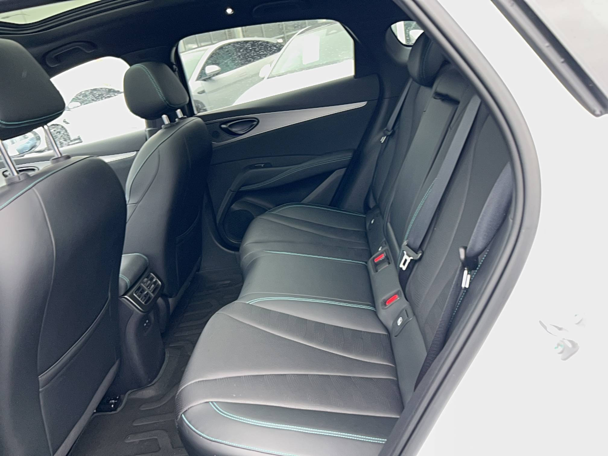 Vente en ligne Byd Seal 6 DM-i  1.5l DM-i 156 kW PHEV au prix de 37 190 €