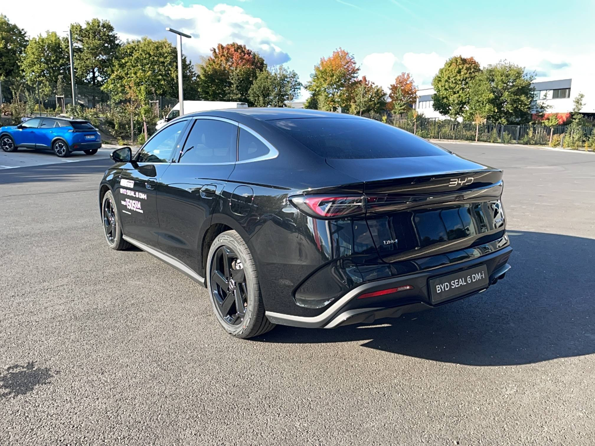 Vente en ligne Byd Seal 6 DM-i  1.5l DM-i 156 kW PHEV au prix de 34 990 €