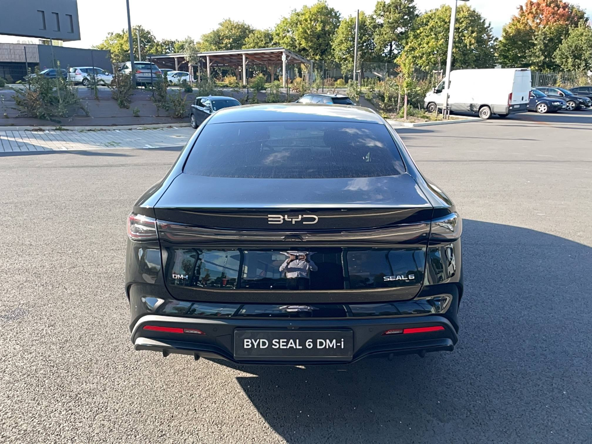 Vente en ligne Byd Seal 6 DM-i  1.5l DM-i 156 kW PHEV au prix de 34 990 €