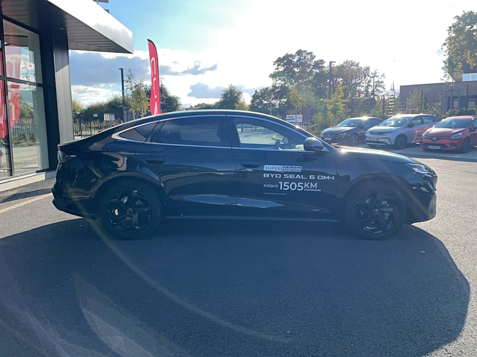 Vente en ligne Byd Seal 6 DM-i  1.5l DM-i 156 kW PHEV au prix de 34 990 €