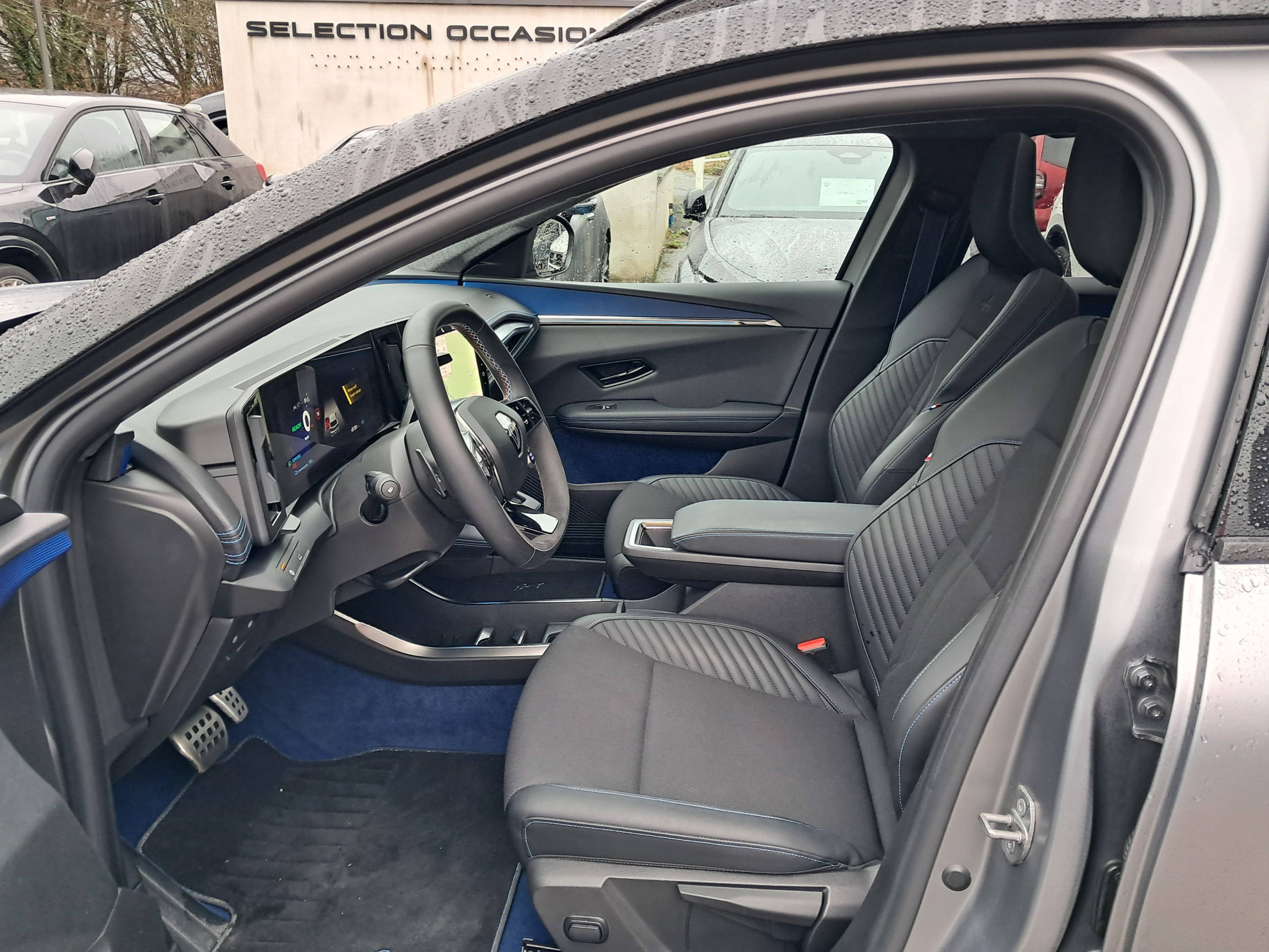 Vente en ligne Renault Scenic E-Tech  220 ch grande autonomie au prix de 35 990 €