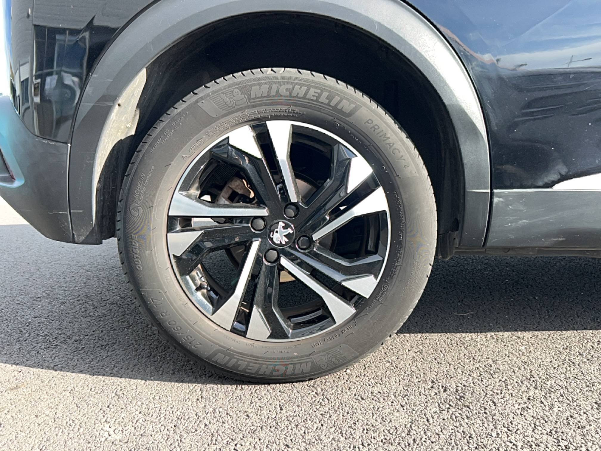 Vente en ligne Peugeot 2008  PureTech 130 S&S EAT8 au prix de 16 490 €