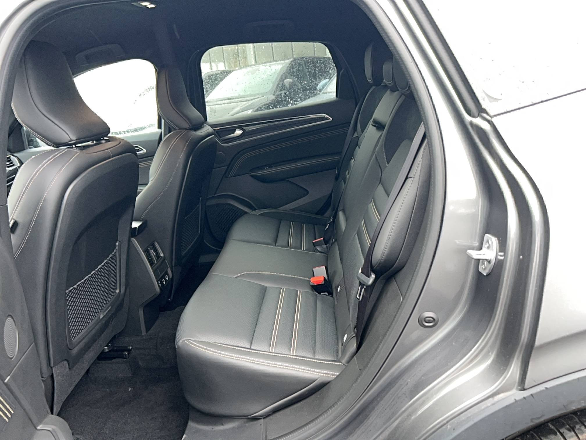 Vente en ligne Renault Arkana  E-Tech hybride 145 - 22 au prix de 23 490 €