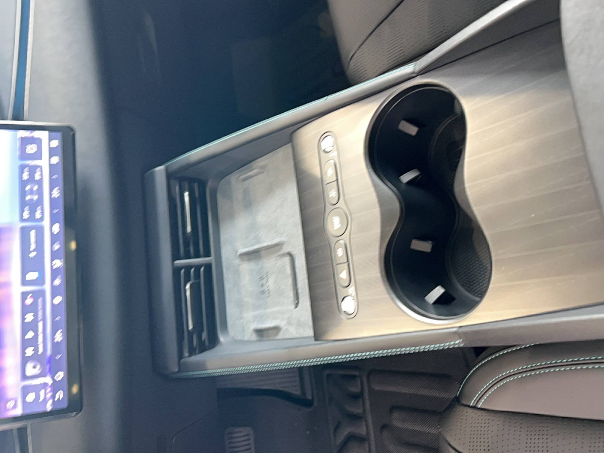 Vente en ligne Byd Seal 6 DM-i Touring  1.5l DM-i 156 kW PHEV au prix de 41 890 €