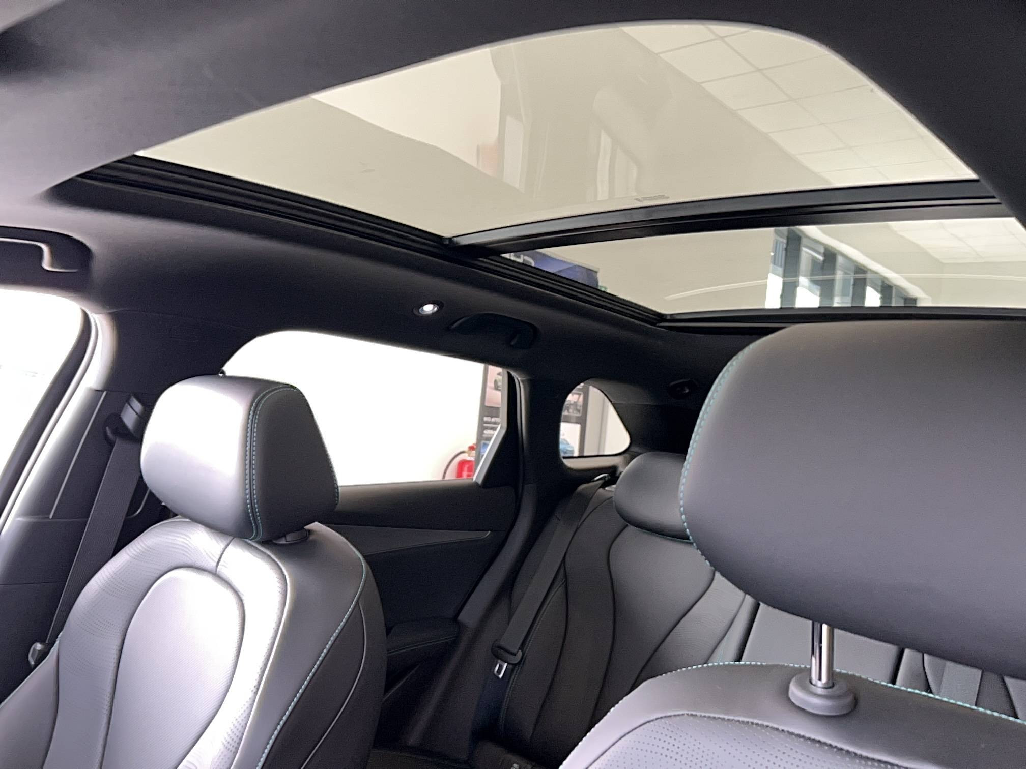 Vente en ligne Byd Seal 6 DM-i Touring  1.5l DM-i 156 kW PHEV au prix de 41 890 €