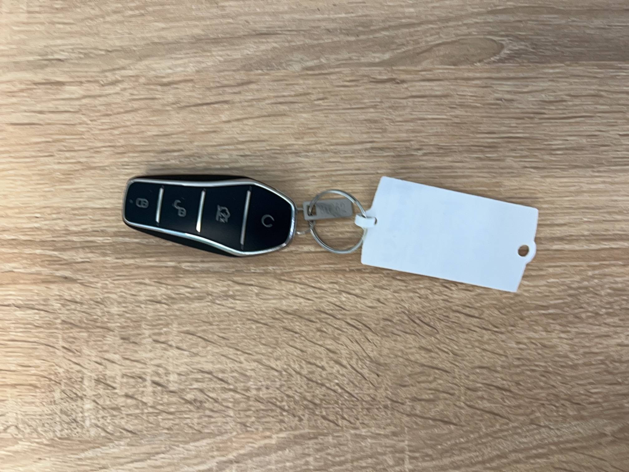 Vente en ligne Byd Seal 6 DM-i Touring  1.5l DM-i 156 kW PHEV au prix de 41 890 €