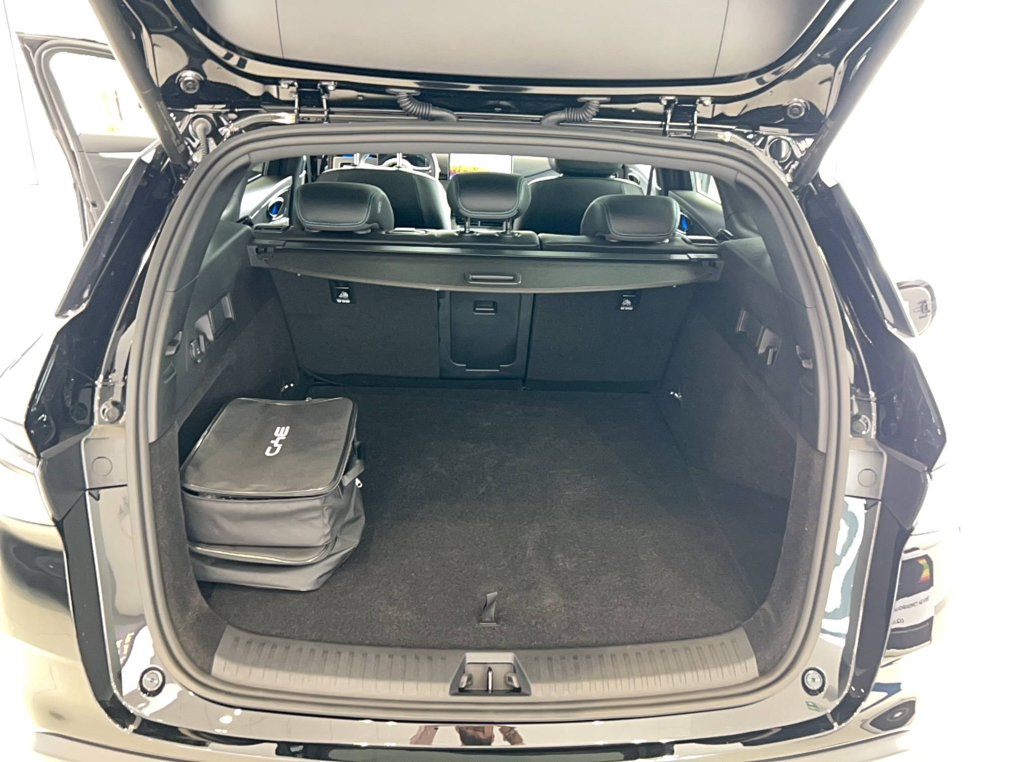 Vente en ligne Byd Seal 6 DM-i Touring  1.5l DM-i 156 kW PHEV au prix de 41 890 €