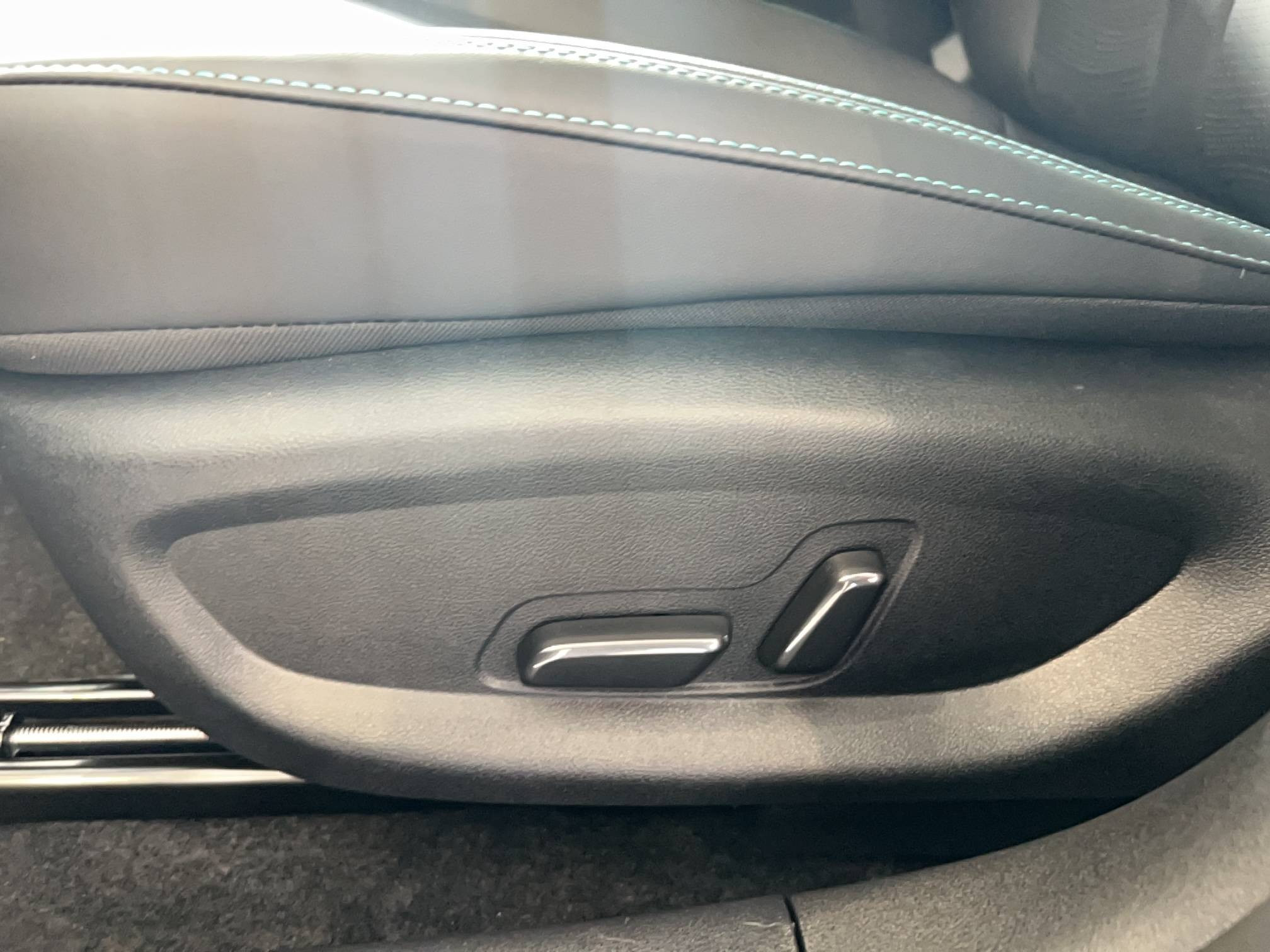 Vente en ligne Byd Seal 6 DM-i Touring  1.5l DM-i 156 kW PHEV au prix de 41 890 €